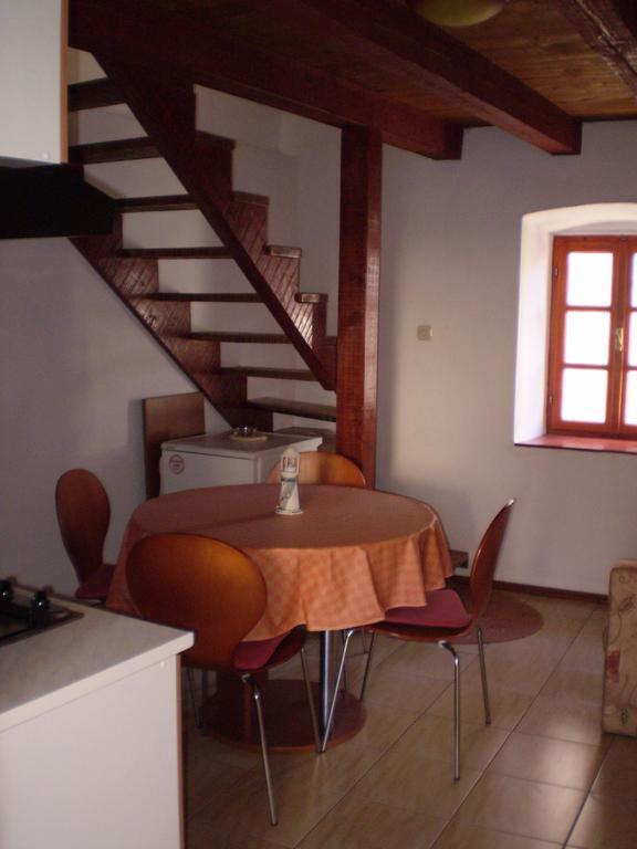 Old Town Apartment Murter Exterior foto